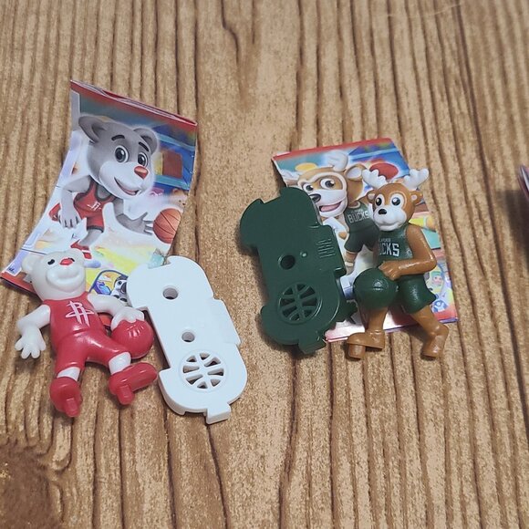 NBA Mascots Kinder Surprise mini figures lot (X4) - Picture 2 of 3